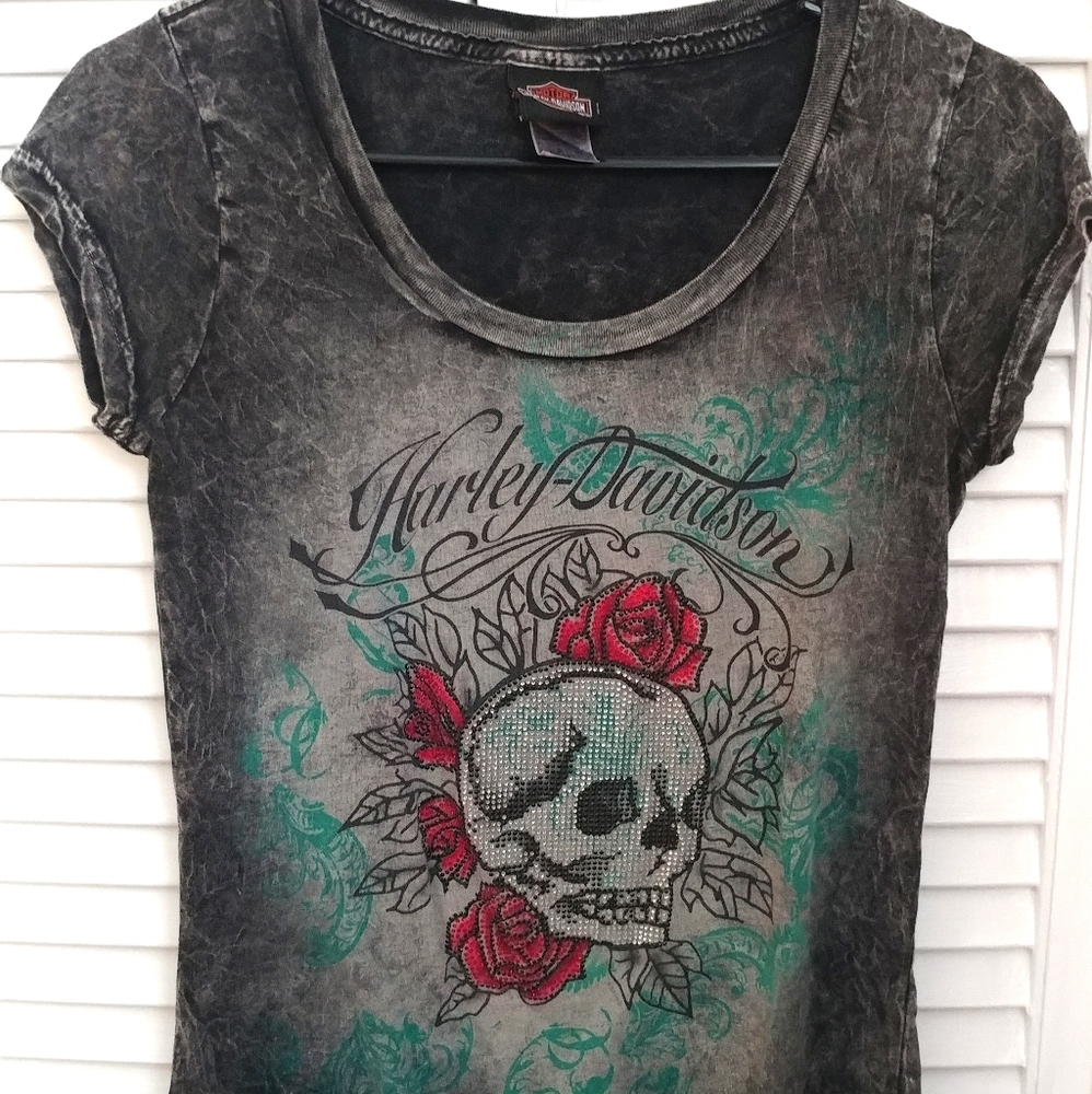 Harley Davidson skull tee with rhinestones small